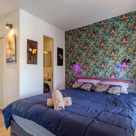 Fling Villa